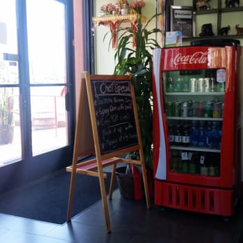 Elephant Thai Kitchen - Interior - Thai Near Me - Long Beach, California
