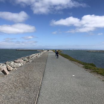 Coyote Point Recreation Area - Long flat area to walk out over the water, see the fisherman, see the planes fly overhead - Parks Near Me - San Mateo, California