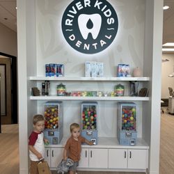 River Smiles Pediatric Dentistry