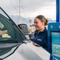 Shiny Shell Carwash