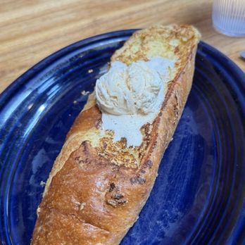 Tower Cafe - Famous French Toast - Breakfast & Brunch Near Me - Sacramento, California Tower Cafe - Famous French Toast - Breakfast & Brunch Near Me - Sacramento, California