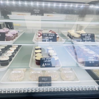 Starbread Bakery - Bakeries Near Me - Carson, California