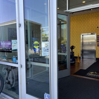 Planet Fitness - 7/1/25 FYI. Entrance - Gyms Near Me - Hayward, California Planet Fitness - 7/1/25 FYI. Entrance - Gyms Near Me - Hayward, California