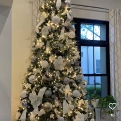 With a Twist Events and Decor - 12 ft Custom Tree