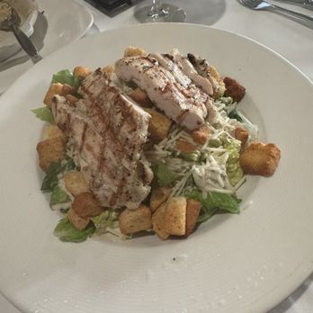 Zephyr Grill & Bar - Chicken Cesar salad - American Near Me - Brentwood, California Zephyr Grill & Bar - Chicken Cesar salad - American Near Me - Brentwood, California