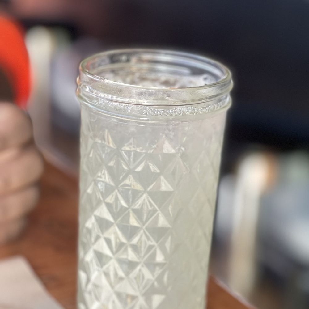 Fresh squeezed Lemonade Fresh squeezed Lemonade