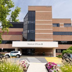 OrthoVirginia Arlington - Entrance to Medical Office B