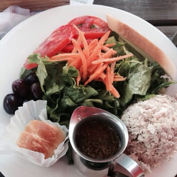 Cafe At Pharr - Their ginger dressing here is the BEST! - Salad Near Me - Atlanta, Georgia
