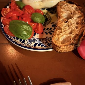 Il Leone - Italian Near Me - Brooklyn, New York