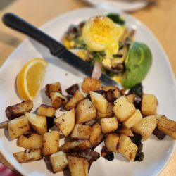 Two Chicks South - Veggie Benedict with sweet potato fries.