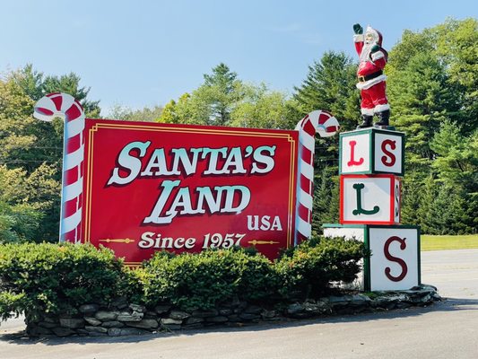 Santa's Land USA by null