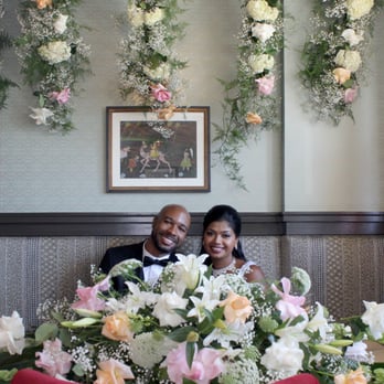 California Flowers - bride and groom table. we're drowning in flowers.! - Florists Near Me - Los Angeles, California California Flowers - bride and groom table. we're drowning in flowers.! - Florists Near Me - Los Angeles, California