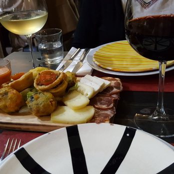 Tábua do Naldo - Appetizer board - Portuguese Near Me - Évora, 07 Tábua do Naldo - Appetizer board - Portuguese Near Me - Évora, 07