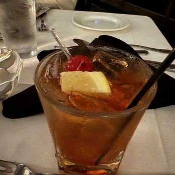 The Packing House - Brandy old fashion - American Near Me - Milwaukee, Wisconsin The Packing House - Brandy old fashion - American Near Me - Milwaukee, Wisconsin