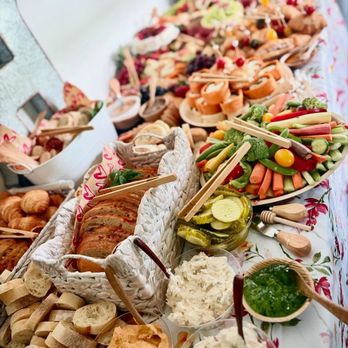 Gracies Grazing Boards - Wedding charcuterie board - Caterers Near Me - Houston, Texas Gracies Grazing Boards - Wedding charcuterie board - Caterers Near Me - Houston, Texas