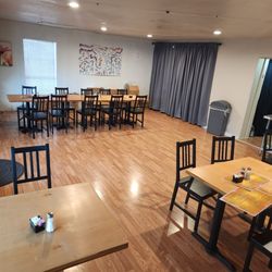 Curry express Texas - Indoor seating for 18....