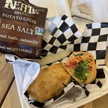 Eat n' Run Cafe - Hummus wrap - Sandwiches Near Me - Flagstaff, Arizona Eat n' Run Cafe - Hummus wrap - Sandwiches Near Me - Flagstaff, Arizona