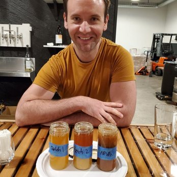 Meadiocrity Mead - Mark with a honey tasting - Meaderies Near Me - San Marcos, California Meadiocrity Mead - Mark with a honey tasting - Meaderies Near Me - San Marcos, California