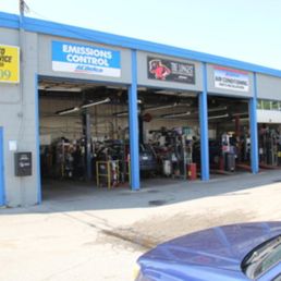 Exterior photo of AML Auto Service - Toronto, Ontario Exterior photo of AML Auto Service - Toronto, Ontario