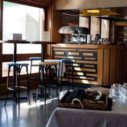 La Cité Radieuse - Le bar qui date de la construction du batiment