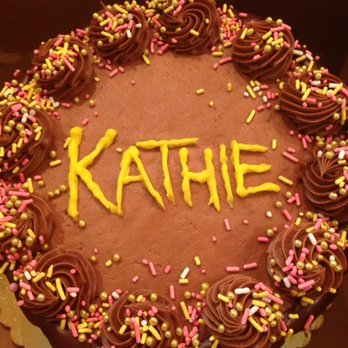 The Bake Shoppe - This is the SECOND cake I got... after refusing the first. Not worth $25. - Bakeries Near Me - Windsor Heights, Iowa