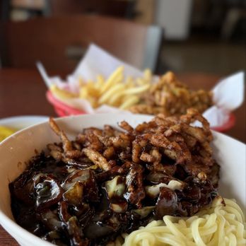 Paik’s Noodle - Meat Jajangmyeon - Chinese Near Me - Tigard, Oregon