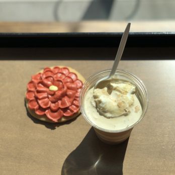 Black Twig Bakery - Flower cookie and cold brew float - Bakeries Near Me - Wauwatosa, Wisconsin