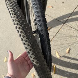 Incycle Loveland - Gravel tires vs my MTB tires