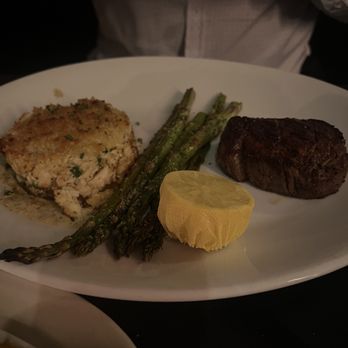 Katz 21 Steak & Spirits - Steak and cake - Steakhouses Near Me - Corpus Christi, Texas