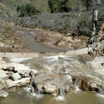 Fish Canyon Narrows - Usually no water here - Hiking Near Me - Castaic, California Fish Canyon Narrows - Usually no water here - Hiking Near Me - Castaic, California