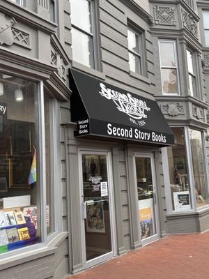 Second Story Books by null