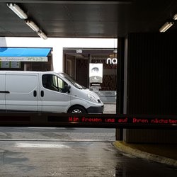 Pschorr Garage - Zum Abschied ein Gruß über das Lauflicht.