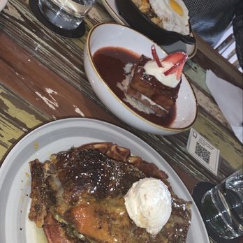 Common Restaurant  - Ribs and waffles, breakfast macaroni and strawberry shortcake French toast - Cocktail Bars Near Me - Savannah, Georgia