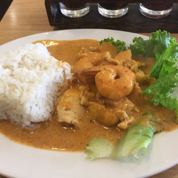 Thai Chefs - Red Curry. Chicken and Shrimp (2) - Thai Near Me - Houston, Texas Thai Chefs - Red Curry. Chicken and Shrimp (2) - Thai Near Me - Houston, Texas