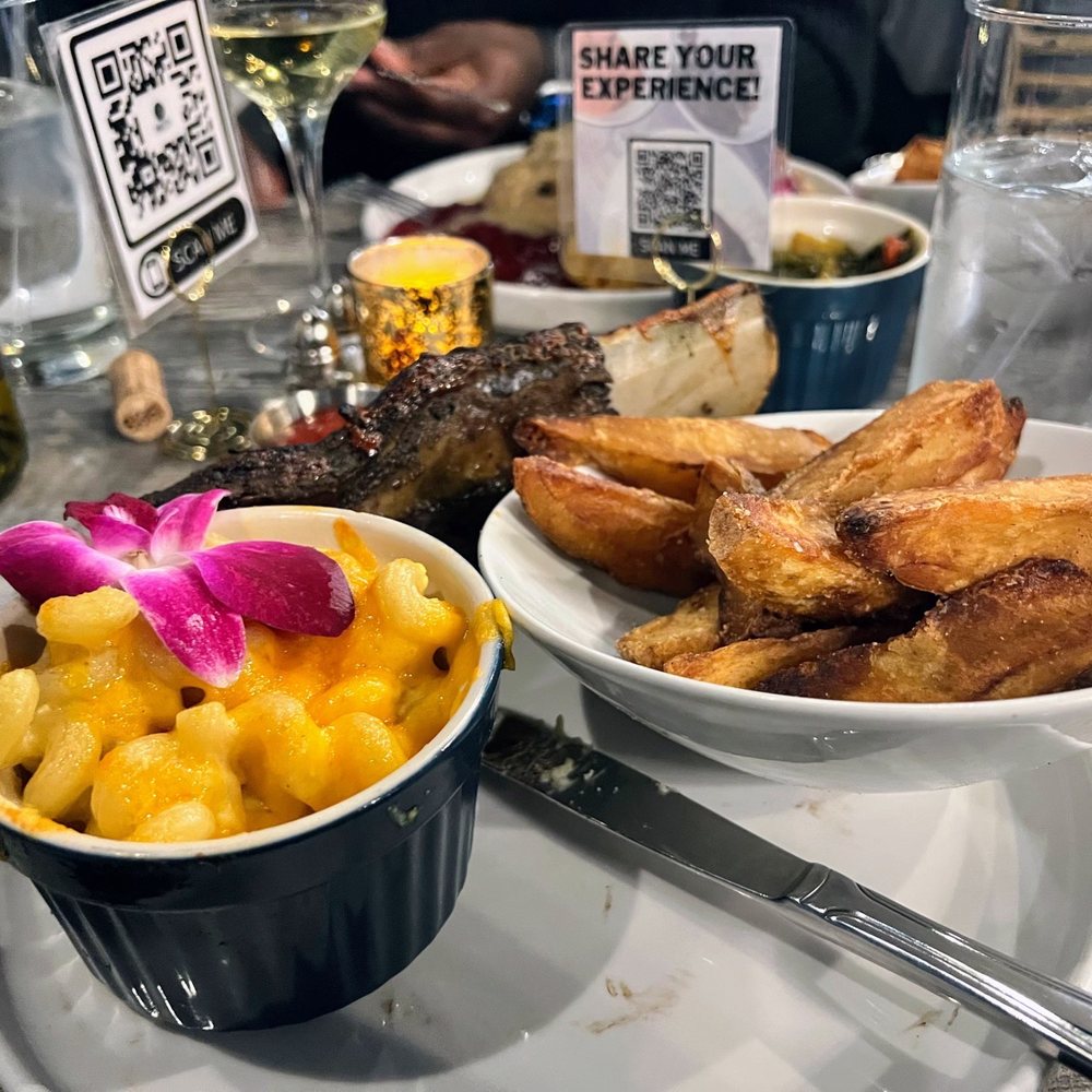 Texas Braised Beef Short Ribs with Mac and Wedges Texas Braised Beef Short Ribs with Mac and Wedges