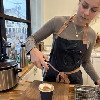 Gansett Craft Chocolate - Making the famous European hot chocolate. - Chocolatiers & Shops Near Me - South Kingstown, Rhode Island