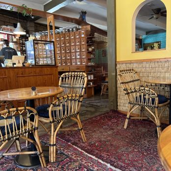 Dobrá Tea - Bakeries Near Me - Ashland, Oregon