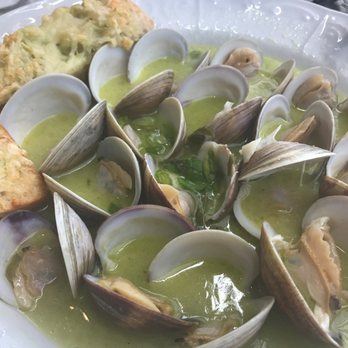 Poseidon on the Beach - Steamed Floridian Clams - Seafood Near Me - Del Mar, California Poseidon on the Beach - Steamed Floridian Clams - Seafood Near Me - Del Mar, California