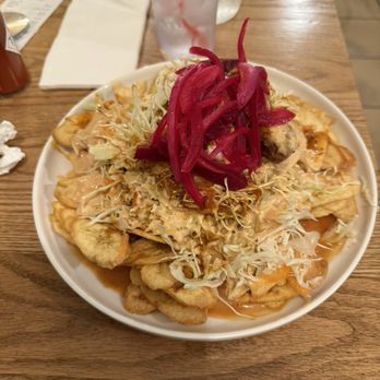 Blue Bird Latin Eatery - Pollo Con Tajadas - Honduran Near Me - Kenner, Louisiana