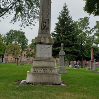 St. Boniface Cemetery - I'm not even from here and I don't know the story behind any of these but they're beautiful! So glad we just decided to visit today. - Funeral Services & Cemeteries Near Me - Chicago, Illinois
