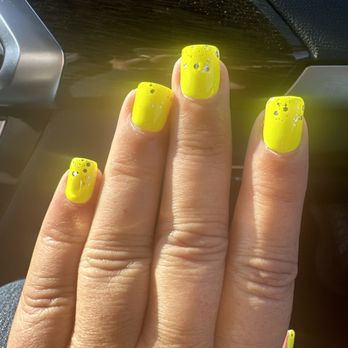 Veda Nails & Spa - Fixed beautifully - Nail Salons Near Me - Gilroy, California