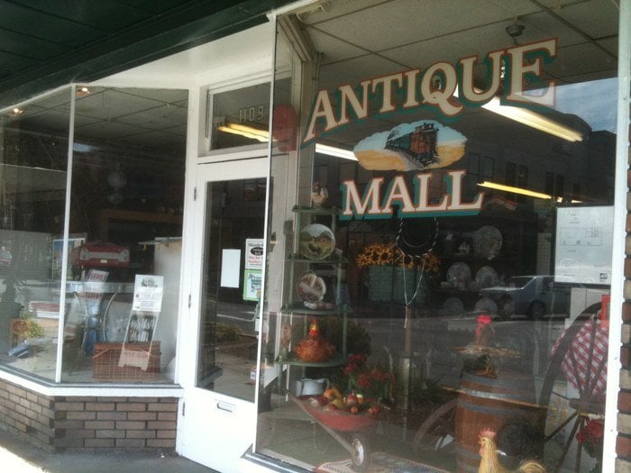 WHISTLE STOP ANTIQUE MALL CLOSED 1109 Main St, Sumner, WA Yelp