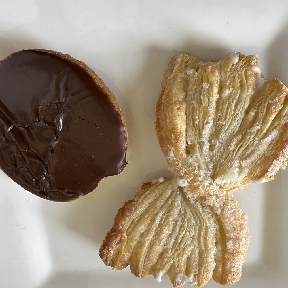Missouri Baking Company - Chocolate Drop and the sweet and crispy on the outside yet tender layers on the inside Ribbon. - Bakeries Near Me - Saint Louis, Missouri Missouri Baking Company - Chocolate Drop and the sweet and crispy on the outside yet tender layers on the inside Ribbon. - Bakeries Near Me - Saint Louis, Missouri