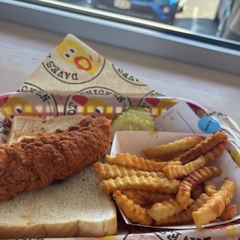 Dave's Hot Chicken - Chicken Shop Near Me - Denver, Colorado
