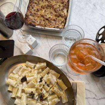 Di Più - Truffle pasta, lasagna, aperol spritz, wine - Italian Near Me - Nice, 06 Di Più - Truffle pasta, lasagna, aperol spritz, wine - Italian Near Me - Nice, 06