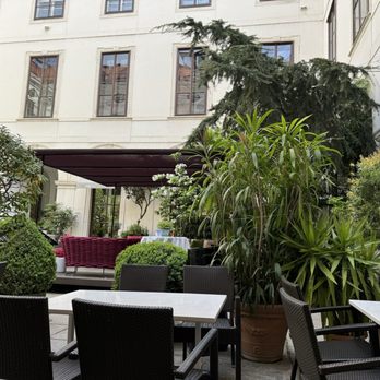 Trattoria Martinelli - Patio - Italian Near Me - Vienna, 9 Trattoria Martinelli - Patio - Italian Near Me - Vienna, 9