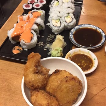 Geta - Croquette in the front. Tekka roll, California Roll and Spicy Tuna Roll in the back. - Japanese Near Me - Oakland, California
