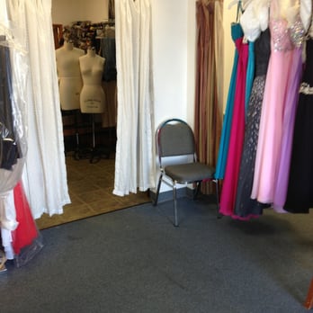 Manee's Tailoring & Alterations - Dressing rooms and alterations entrance.. - Sewing & Alterations Near Me - Virginia Beach, Virginia