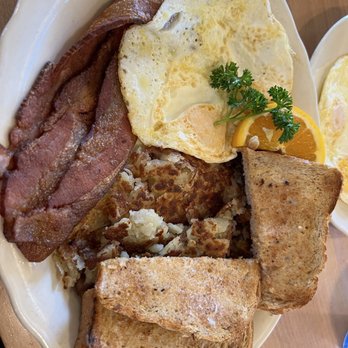 Otis Cafe - Two eggs hashbrowns bacon n toast - Breakfast & Brunch Near Me - Lincoln City, Oregon Otis Cafe - Two eggs hashbrowns bacon n toast - Breakfast & Brunch Near Me - Lincoln City, Oregon
