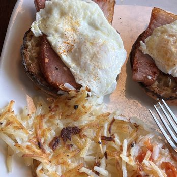 Hash Centralia - Breakfast & Brunch Near Me - Centralia, Washington Hash Centralia - Breakfast & Brunch Near Me - Centralia, Washington